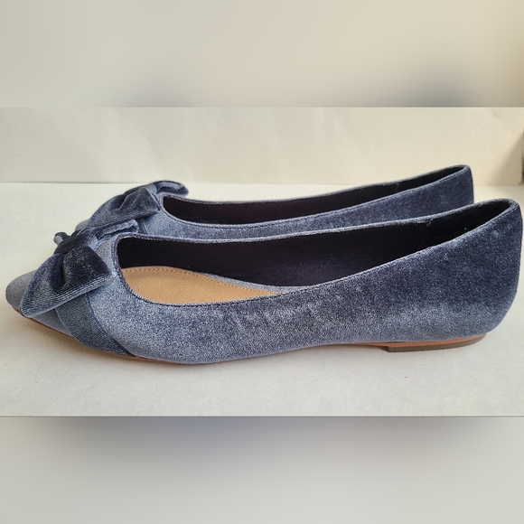 Womens velvet pointed ballet flats w/ bows - Picture 4 of 9
